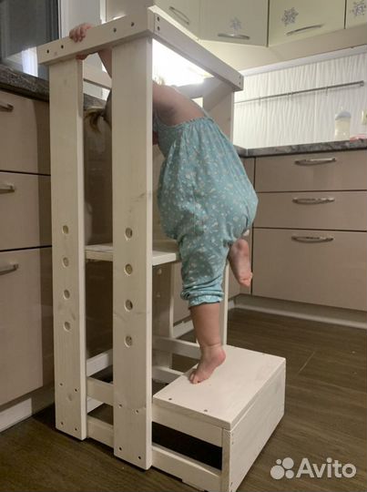 Башня помощника монтессори