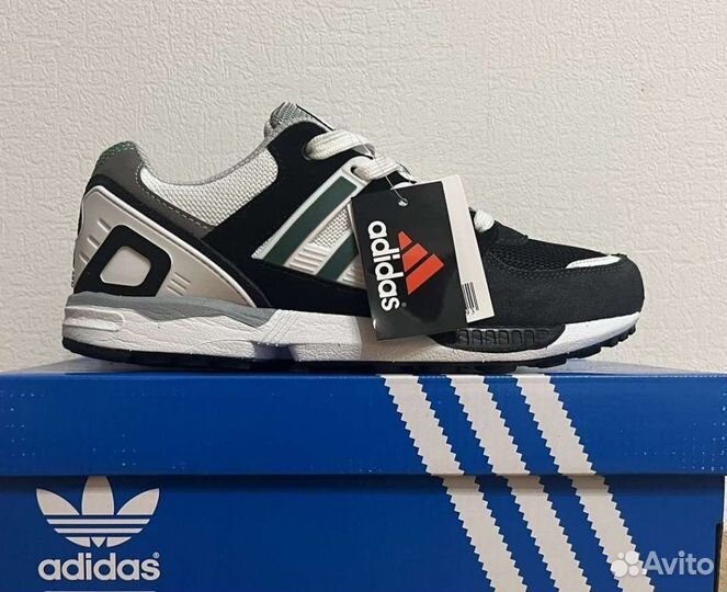 Кроссовки adidas torsion