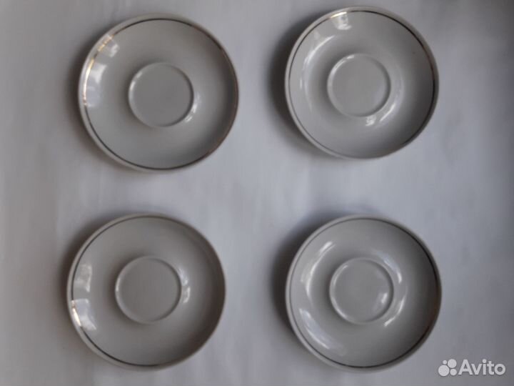 Тарелки, блюдца, рыбники