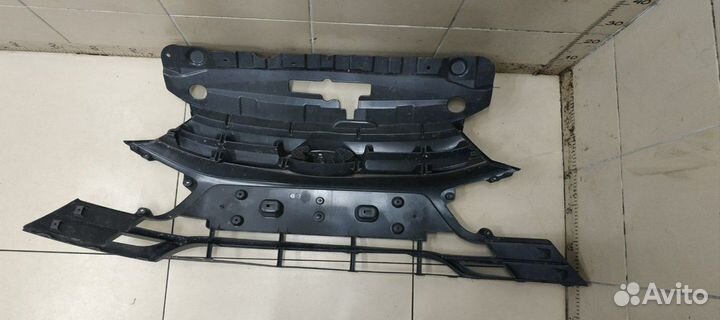 Решетка радиатора LADA Vesta