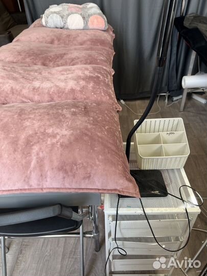 Место для мастера по наращиванию ресниц