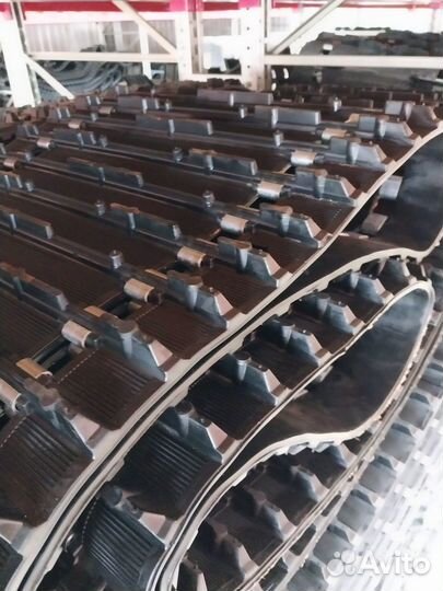 Гусеница Буксировщик стандартный 56 окон Композит