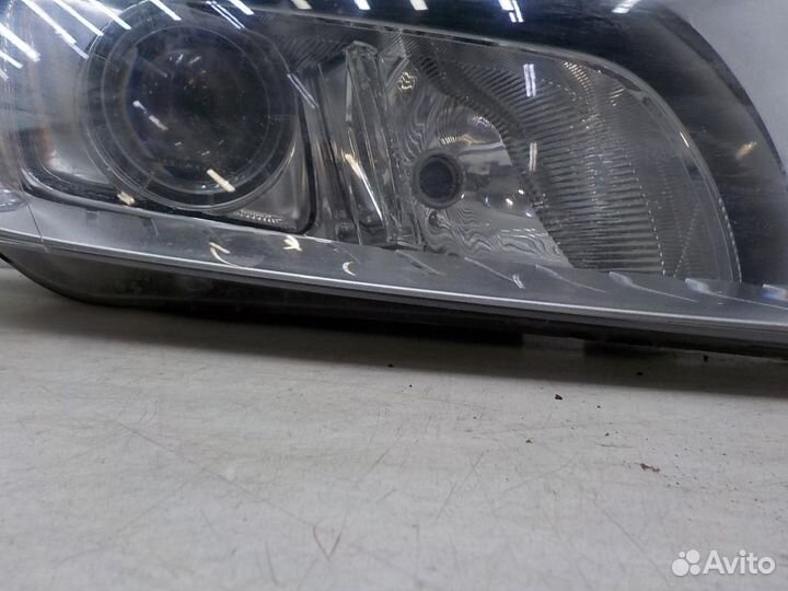 Фара правая Volvo XC70