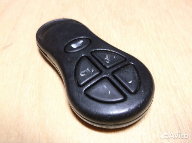 P/N 04686799 AB Chrysler / Jeep брелок 5 кнопок