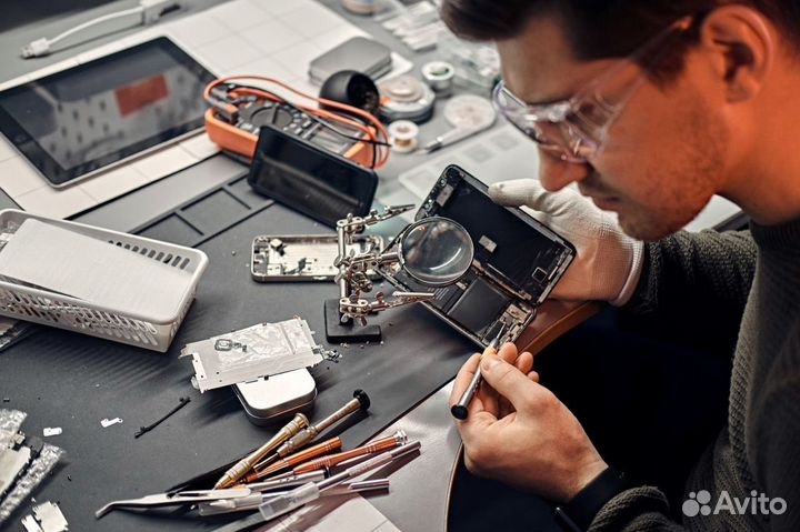 Ремонт iPhone / Ремонт iPad / Ремонт MacBook