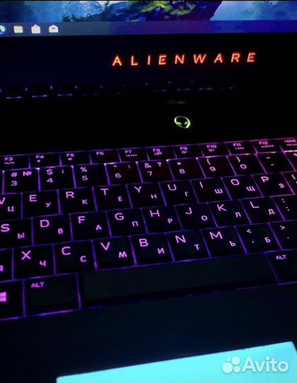Dell alienware 17 r4 топовый 1060 i7 IPS 17.3 ssd