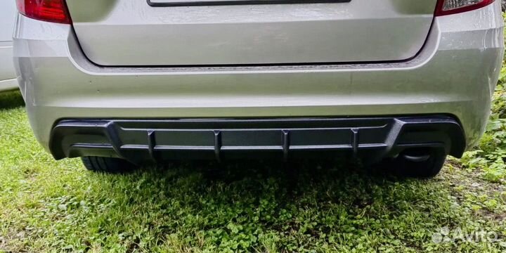 Накладка заднего бампера Гранта