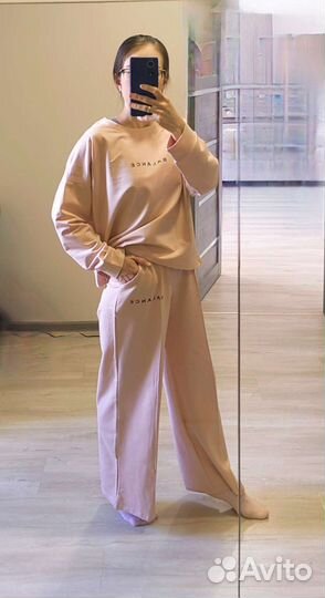 Трикотажный спортивный костюм женский 46/48