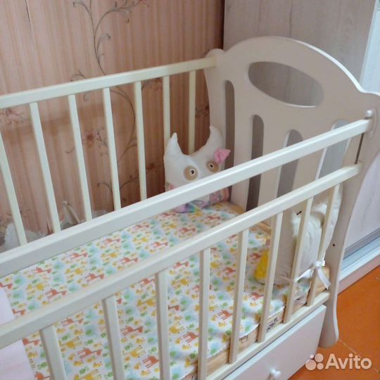 Кроватка маятник