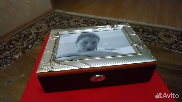 Шкатулка-фоторамка новая