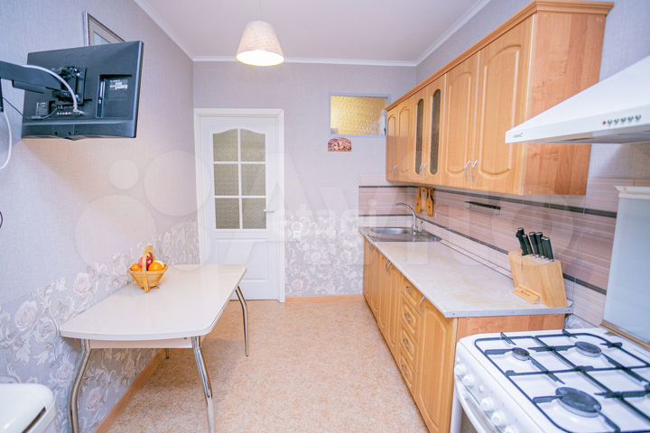 2-к. квартира, 54,4 м², 1/2 эт.