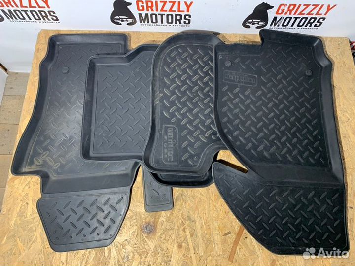 Коврик салона Volkswagen Golf 1K BSE 2008