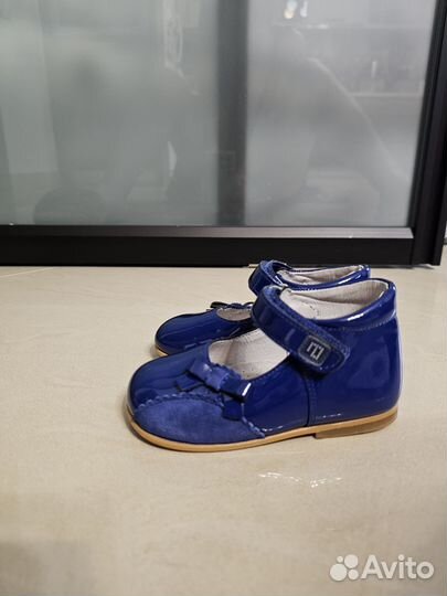 Туфли для девочки 22размер