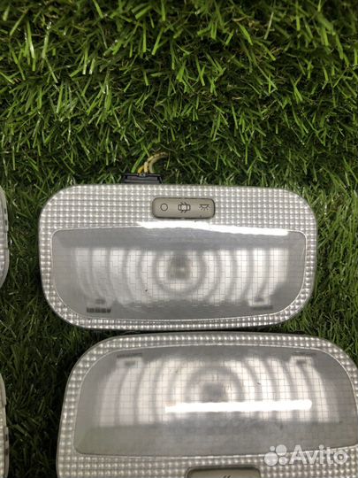 Плафон освещения салона Peugeot 308