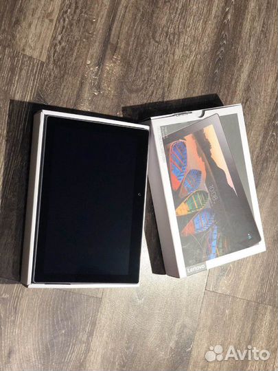 Планшет Lenovo TAB 3 10 Business