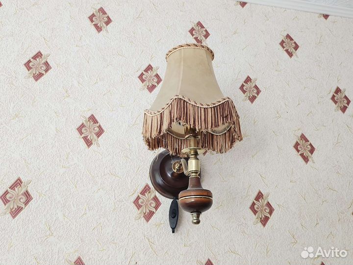 Комплект люстра и бра