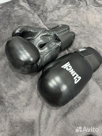 Боксерские перчатки
