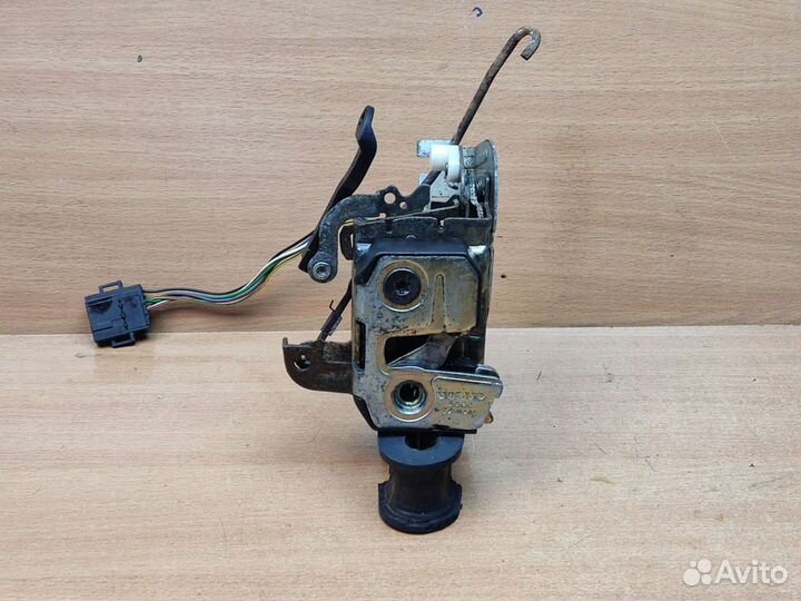 Замок двери передний левый, Volvo 960