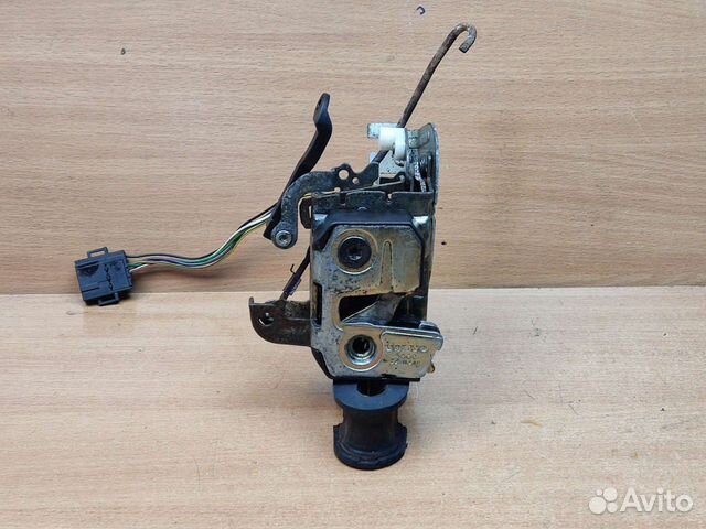 Замок двери передний левый, Volvo 960