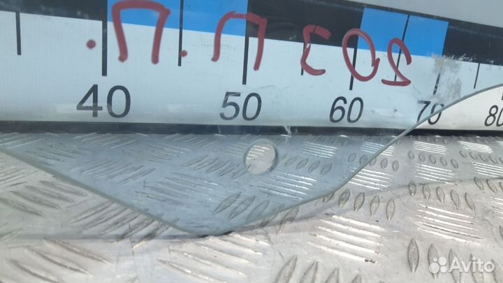 Б/У Стекло двери передней правой