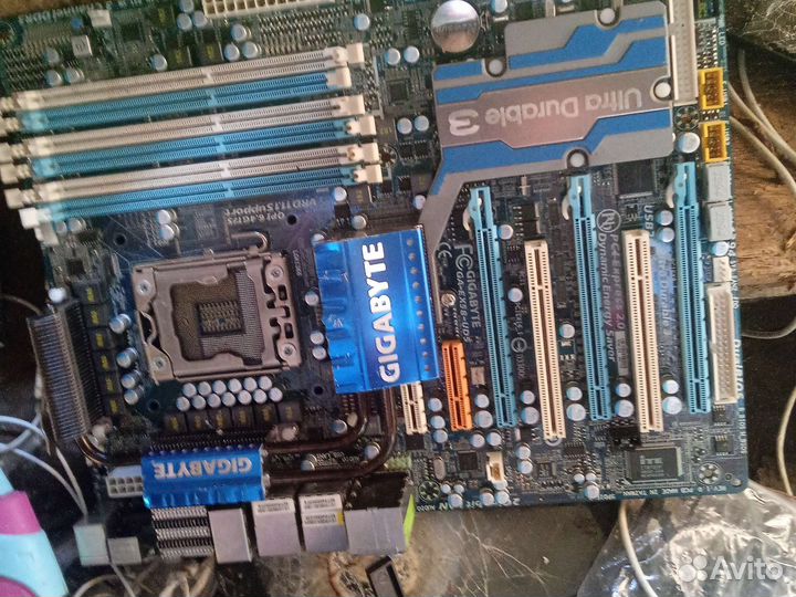 Материнская плата