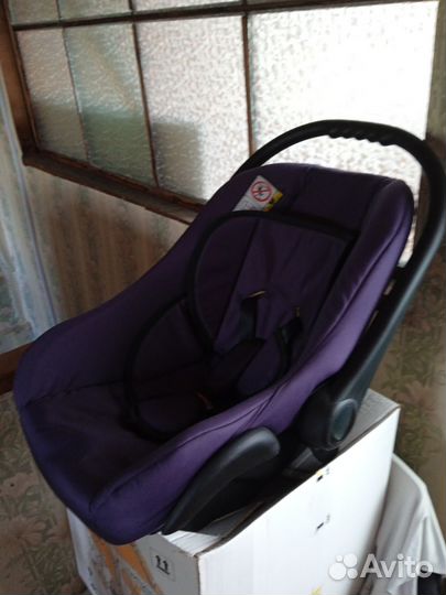 Продаю стульчик для кормления, пеленальный столик