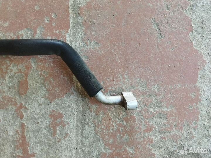 Трубка кондиционера шланг Mitsubishi Pajero II