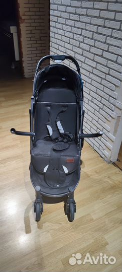 Прогулочная коляска nuovita