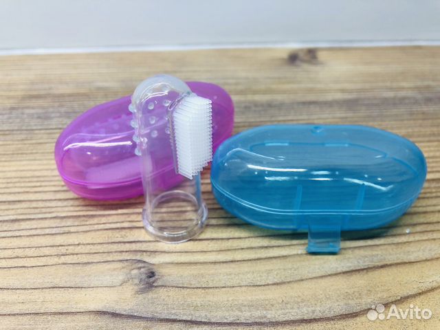 Силиконовая зубная щетка на палец