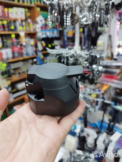 Розетка фаркопа 12В 7 контактов пластик с резинкой