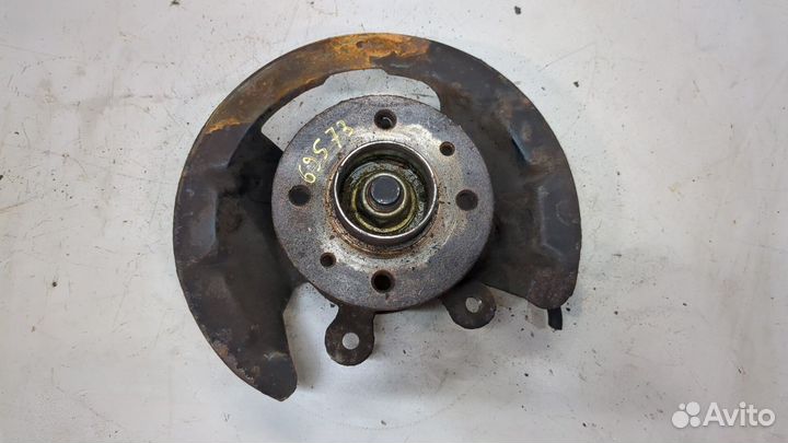 Ступица (кулак, цапфа) Renault Laguna, 1994