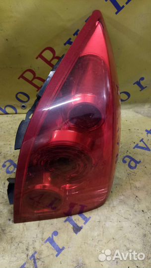 Фонарь задний правый nissan primera p12 хэтчбек