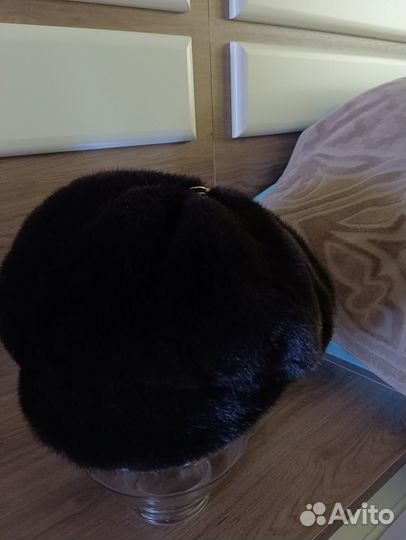 Продам шапку женскую (норковый берет)