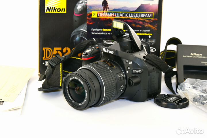 Nikon D5200 24.2MP зеркалка Kit Nikon AF-S 18-55