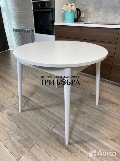 Кухонный стол. Бесплатная доставка