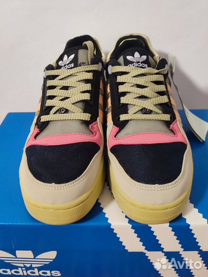 Кроссовки Adidas forum low x bad bunny benito