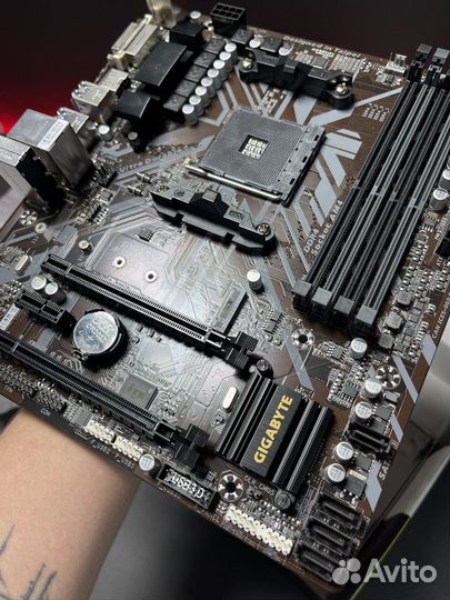 Gigabyte B450M DS3H AM4