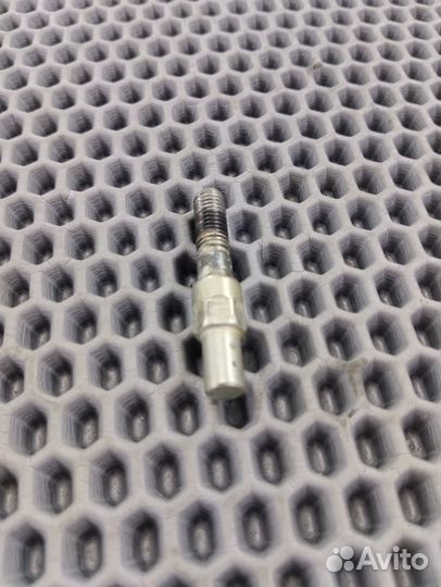 Yamahayzf R1 2004-2005 болт направляющая вилки кпп