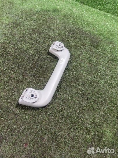 Ручка потолочная передняя правая Chery Tiggo 7 PRO