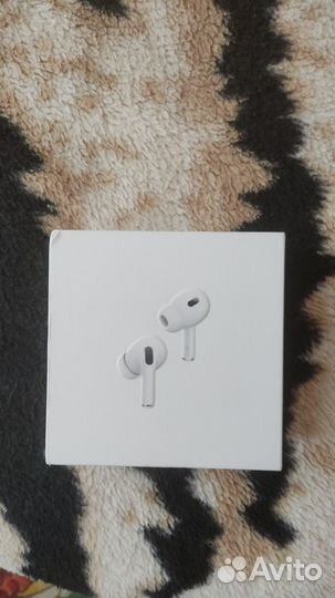 Наушники AirPods Apple