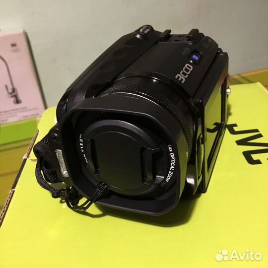 Видеокамера JVC GZ-MG505Е с DVD станцией