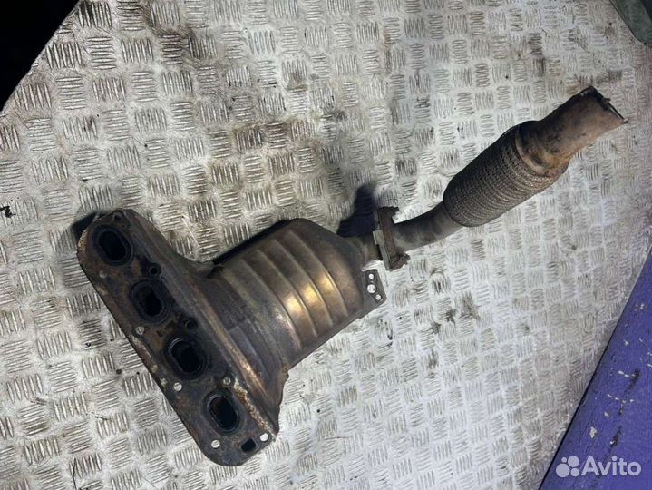 Коллектор выпускной Opel Corsa D 2010