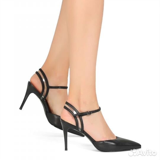 Босоножки новые кожаные черные