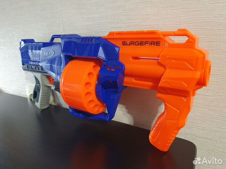 Бластер Nerf Surgefire