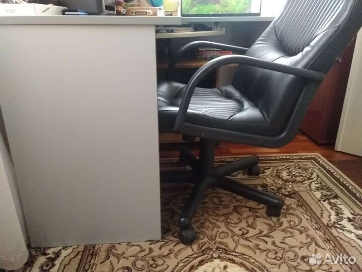 Офисное кресло руководителя бу кожаное