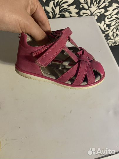 Босоножки для девочки
