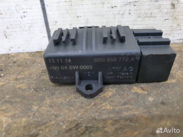 Блок реле подогрева сидений Vw Polo sedan 1.6 2014