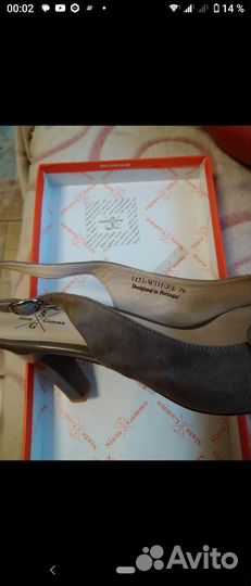 Босоножки женские