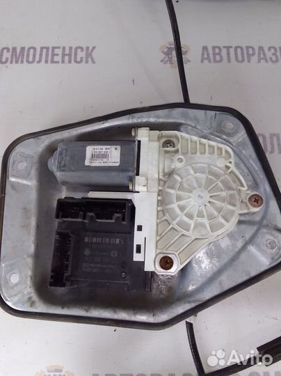 Стеклоподъемник электр. передний правый Volkswagen