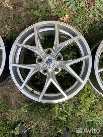 Литые диски r 16